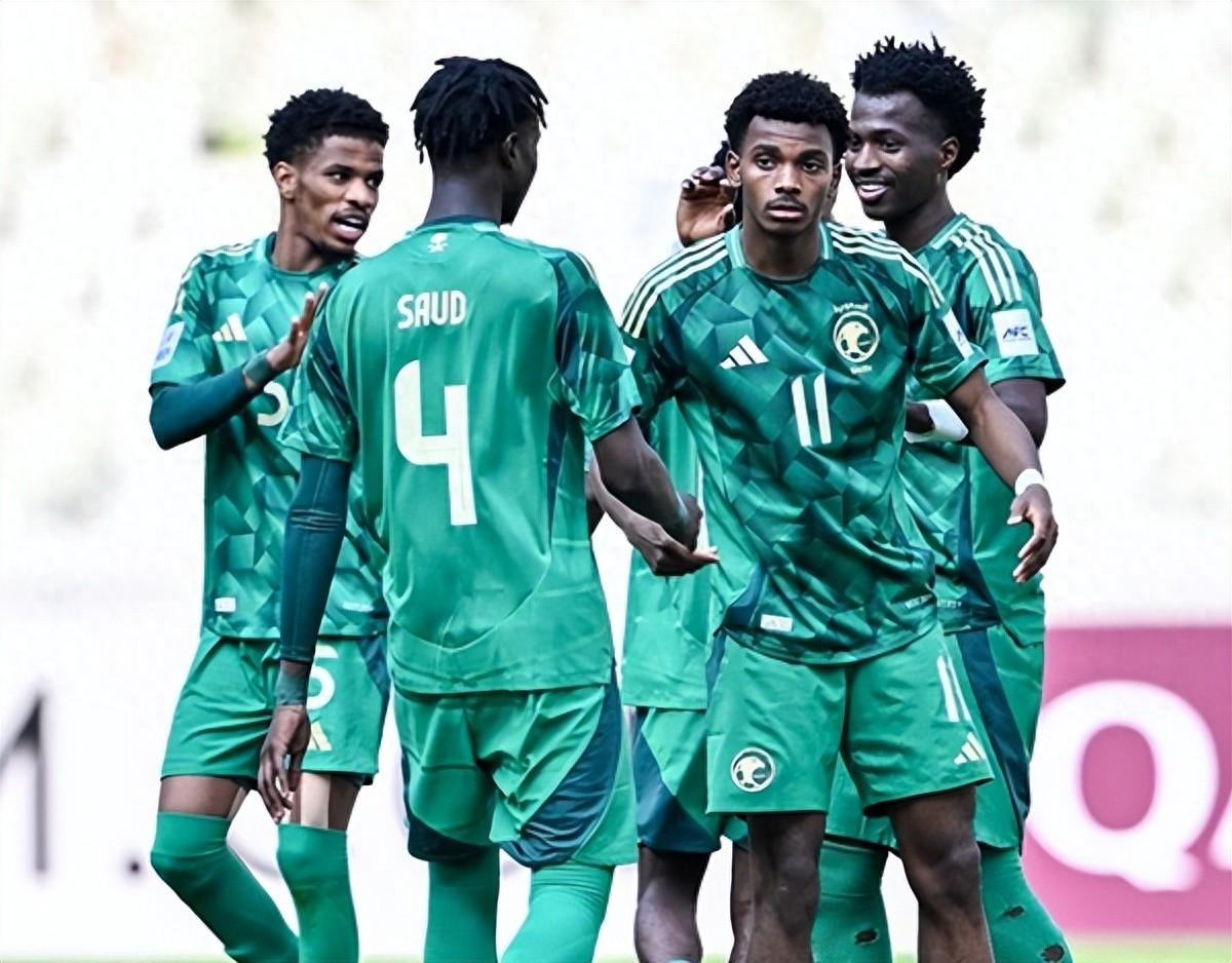 包含西亚球队在亚洲冠军联赛中强势向前的词条