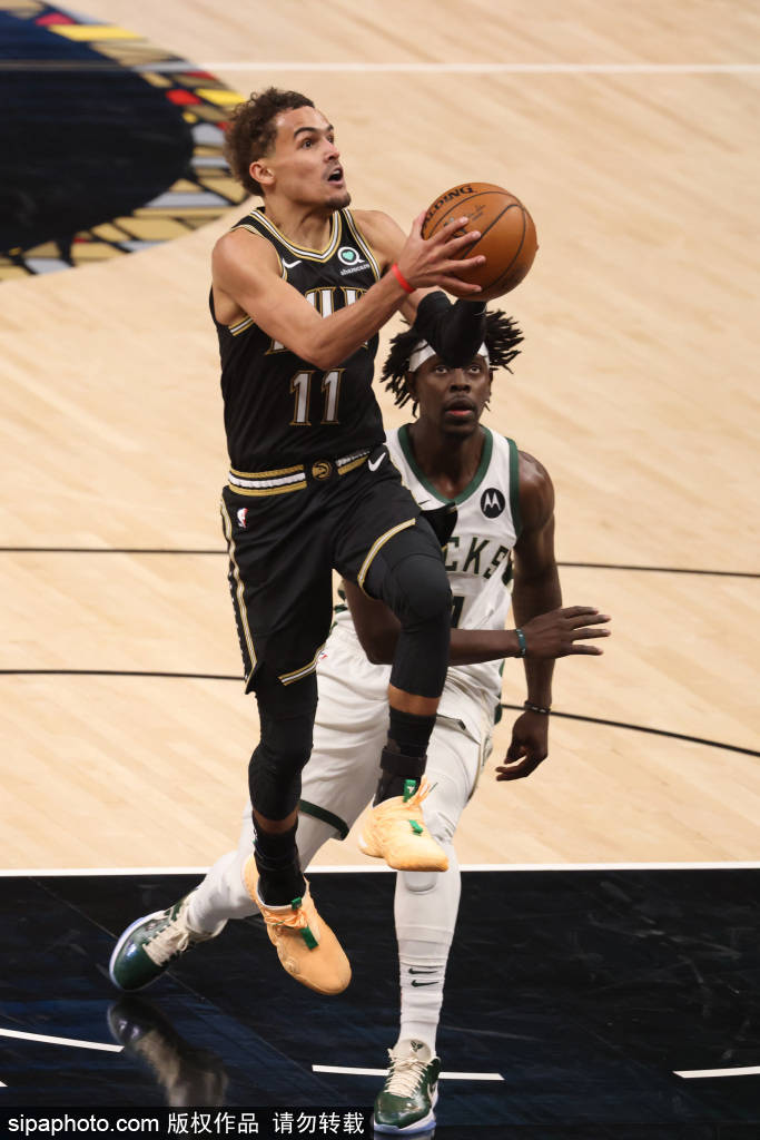 星空体育课程-雄鹿再胜壮士，总比分-晋级西区决赛的简单介绍