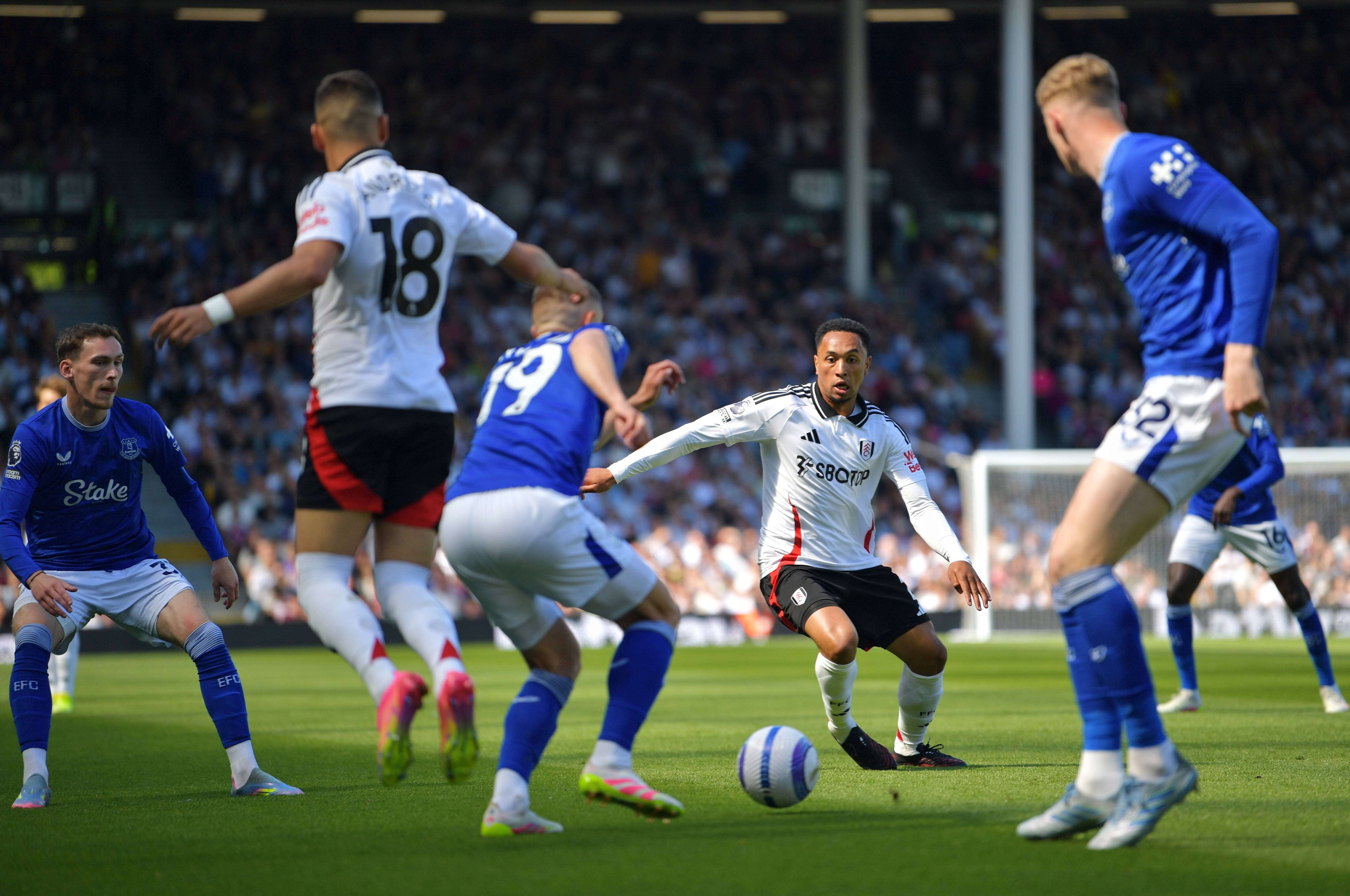 星空体育官方-埃弗顿客场逆转成功，喜迎胜利